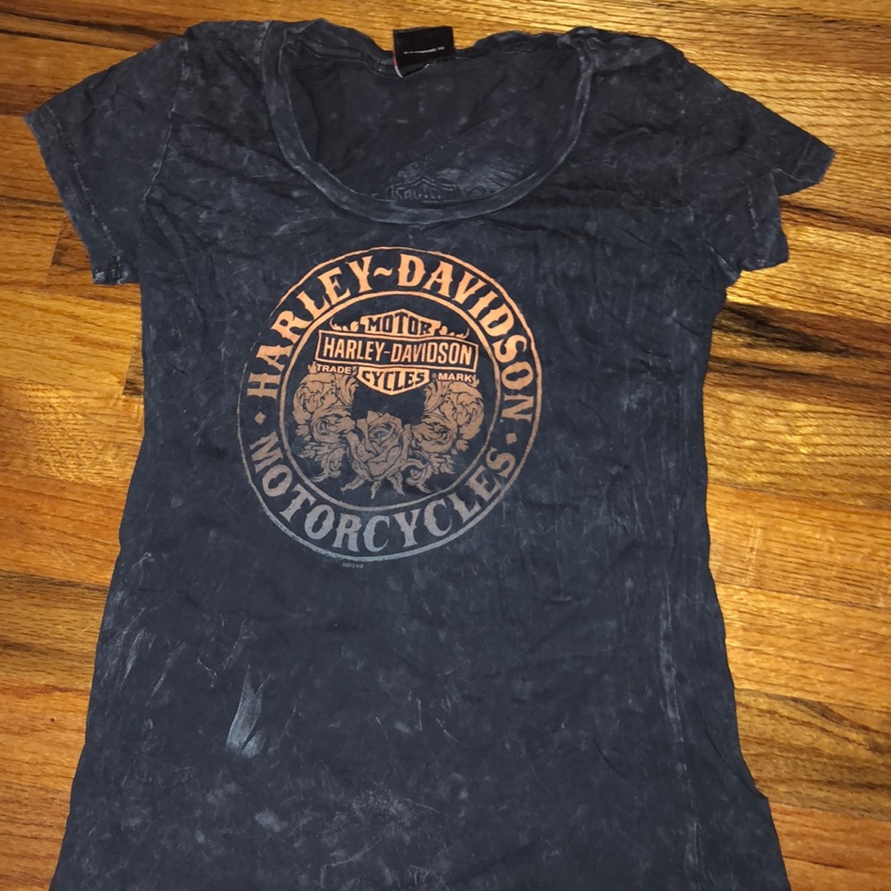 harley davidson tee shirt!